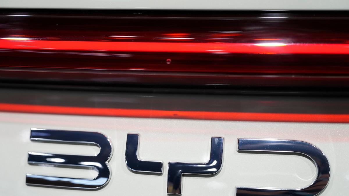 zasto-su-kineski-automobili-drasticno-jeftiniji?-japanski-inzenjeri-rasklopili-byd-i-shvatili-u-cemu-je-tajna zasto-su-kineski-automobili-drasticno-jeftiniji?-japanski-inzenjeri-rasklopili-byd-i-shvatili-u-cemu-je-tajna