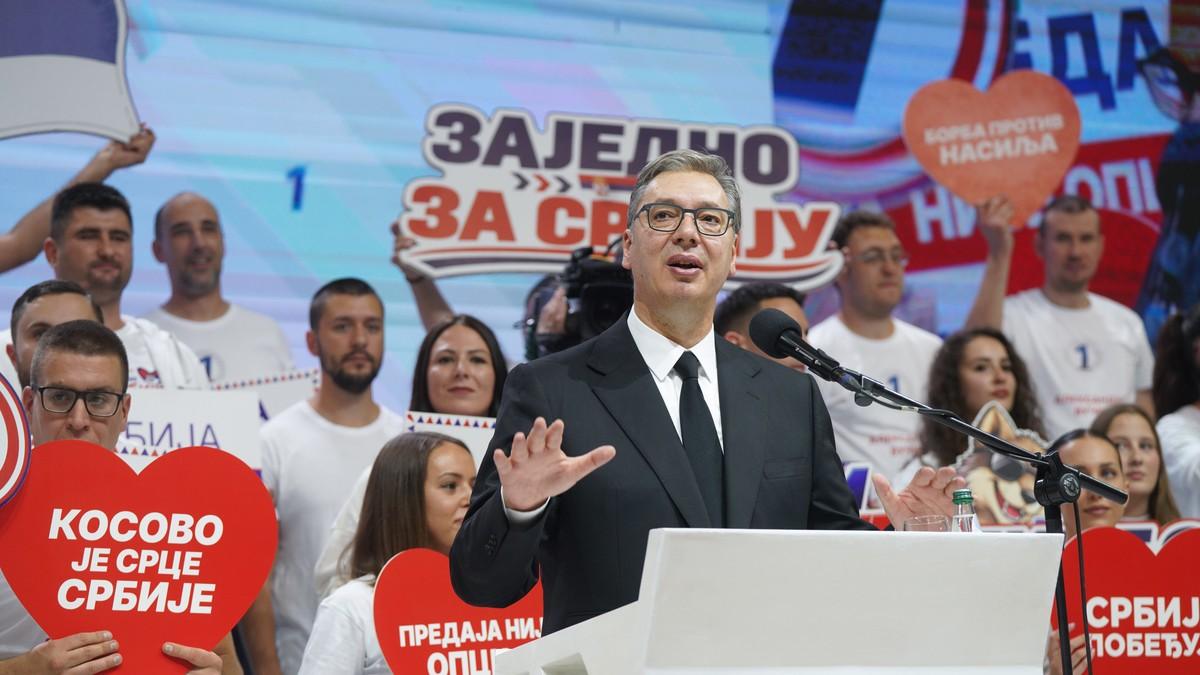 “zapamtite-moje-reci”!-vucic:-za-nepune-cetiri-godine-prosecna-plata-bice-1.500,-penzije-800-evra “zapamtite-moje-reci”!-vucic:-za-nepune-cetiri-godine-prosecna-plata-bice-1.500,-penzije-800-evra