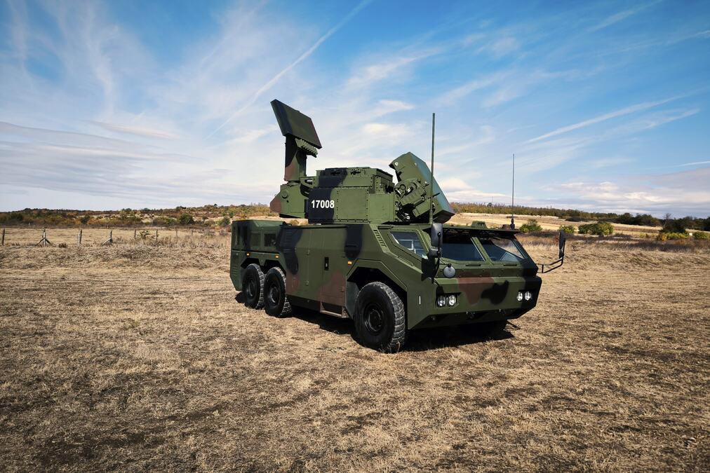 raketna-brigada-uvebava-mocni-sistem-hq-17ae:-vojska-srbije-spremna-za-sve-zadatke-(foto) raketna-brigada-uvebava-mocni-sistem-hq-17ae:-vojska-srbije-spremna-za-sve-zadatke-(foto)