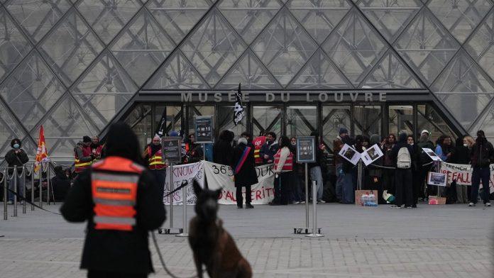 zatvaraju-se-najpoznatiji-pariski-muzeji-francuska-pojacava-bezbednosne-mere-uoci-novih-protesta