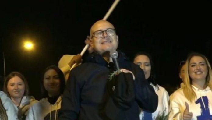 idemo-da-pobedimo!-vucevica-poruka-koja-je-odjeknula:-“jedna-lista,-jedan-narod,-jedna-drzava”