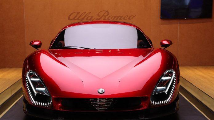 alfa-romeo-okrece-leda-trendu-koji-je-osvojio-auto-industriju:-veliki-ekrani-vise-nisu-pozeljni