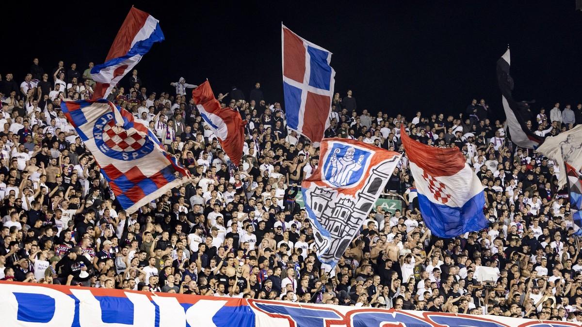 jezive-scene-u-splitu,-pa-optuzbe-na-racun-srbije!-navijaci-hajduka-pevali-o-spaljivanju-jevreja,-sada-se-trazi-krivac-sa-druge-strane-granice-(video) jezive-scene-u-splitu,-pa-optuzbe-na-racun-srbije!-navijaci-hajduka-pevali-o-spaljivanju-jevreja,-sada-se-trazi-krivac-sa-druge-strane-granice-(video)