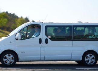 Kupio je polovni kombi, a kad je pregledao unutrašnjost, pronašao je skriveni uređaj: “Šta ovo znači?” kupio-je-polovni-kombi,-a-kad-je-pregledao-unutrasnjost,-pronasao-je-skriveni-uredaj:-“sta-ovo-znaci?”